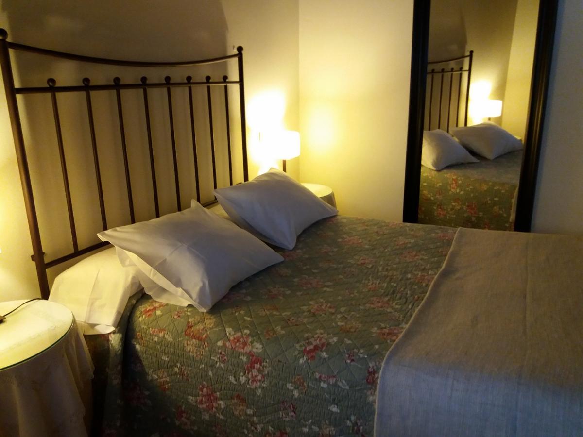 Hostal Rural Luna Y Hostal Rural Lunaposada Candeleda Eksteriør billede