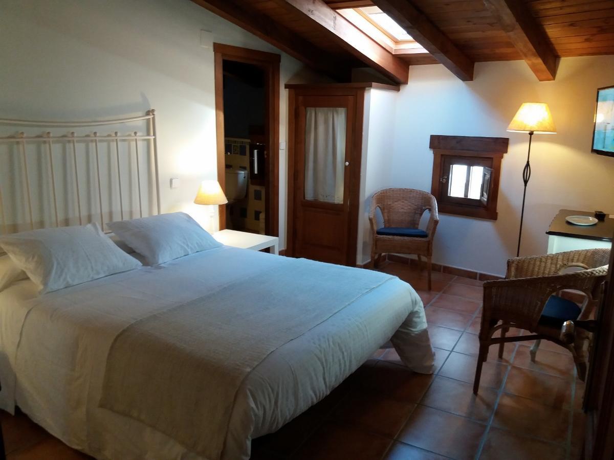 Hostal Rural Luna Y Hostal Rural Lunaposada Candeleda Eksteriør billede