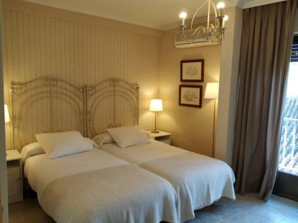 Hostal Rural Luna Y Hostal Rural Lunaposada Candeleda Eksteriør billede