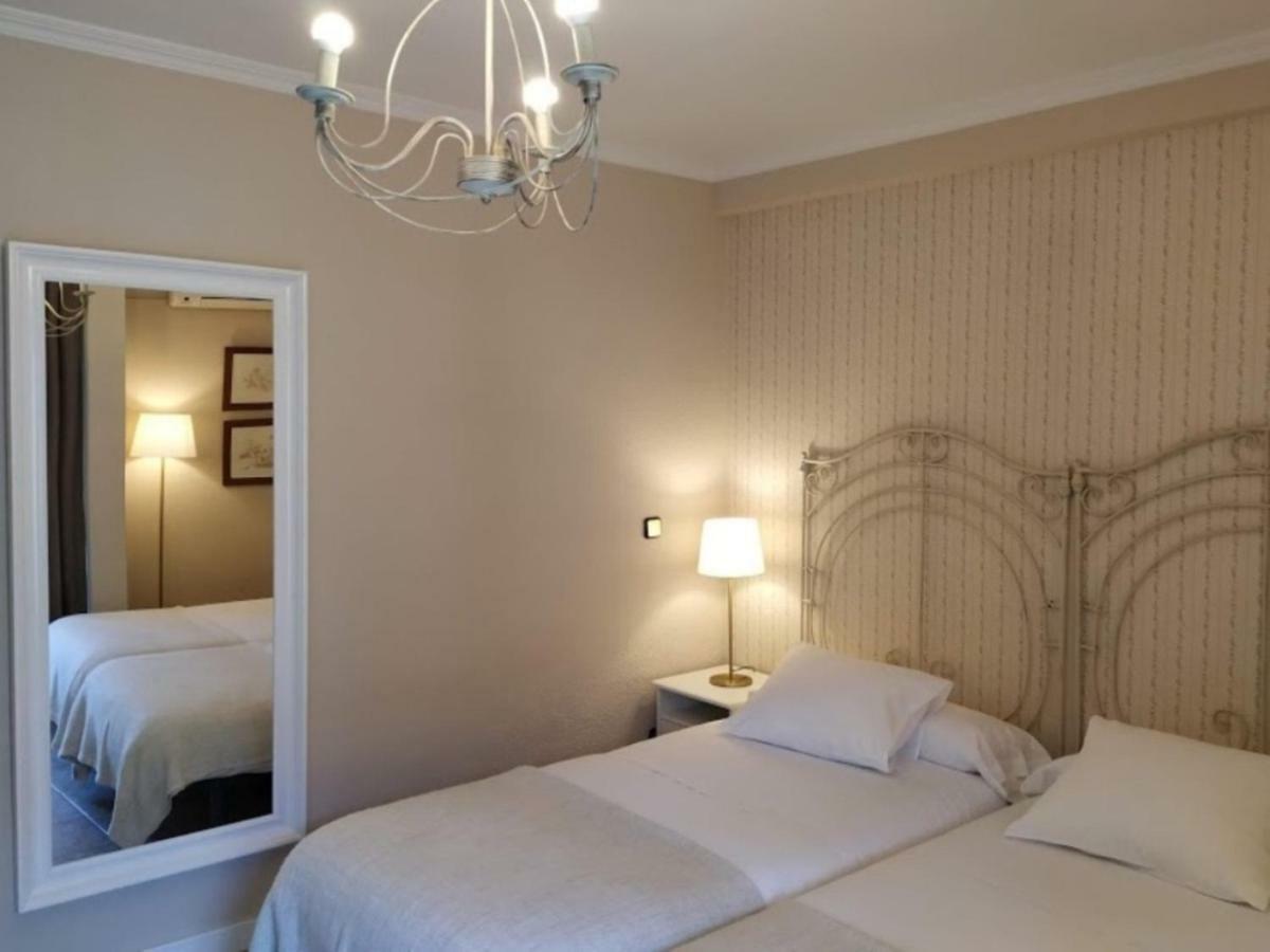 Hostal Rural Luna Y Hostal Rural Lunaposada Candeleda Eksteriør billede